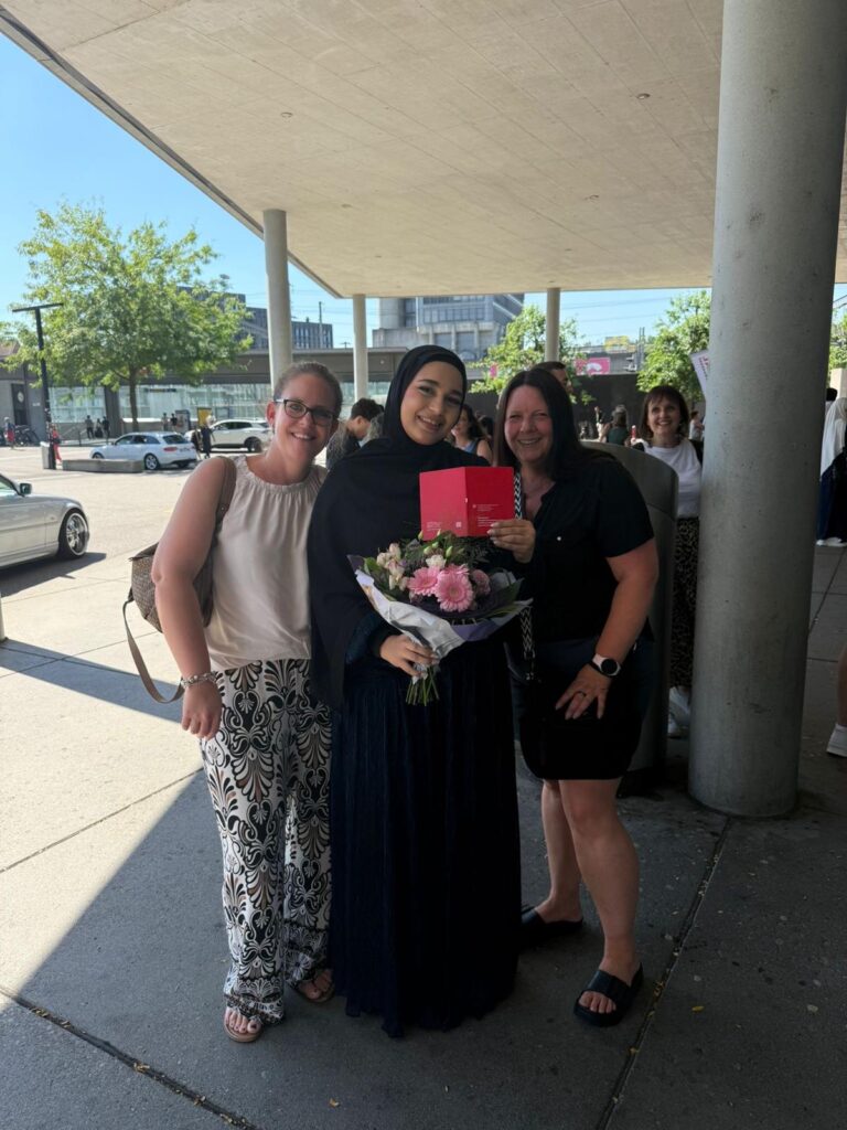 Wir gratulieren unserer Lernende Mariam Awad herzlich zum erfolgreichen Abschluss ihrer Ausbildung als Kauffrau EBA.